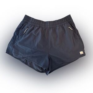 Vuori Dash Shorts | Large